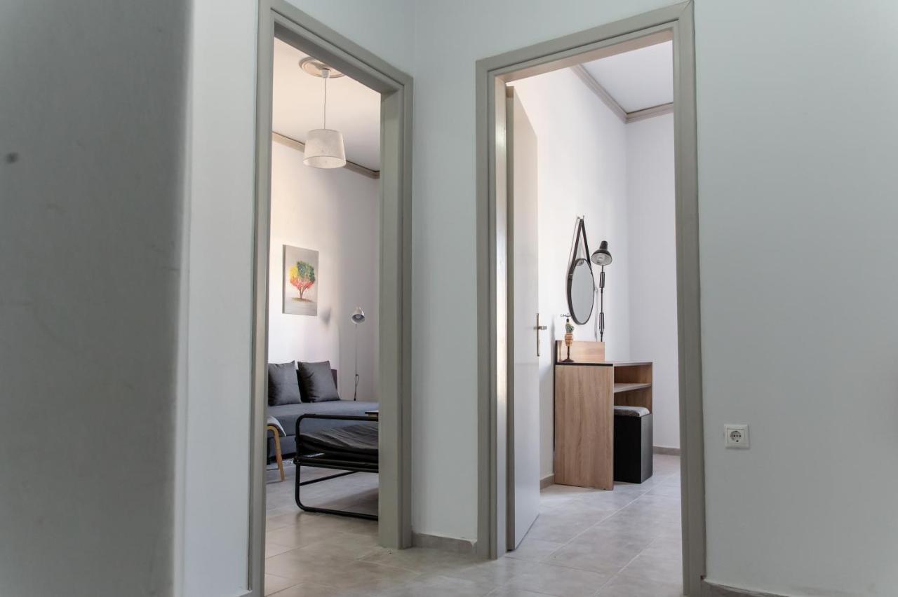 Minimalistic Apartment Petros Heraklion  Bagian luar foto