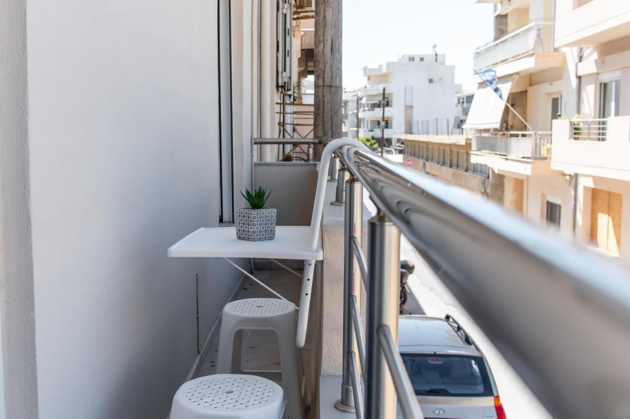 Minimalistic Apartment Petros Heraklion  Bagian luar foto