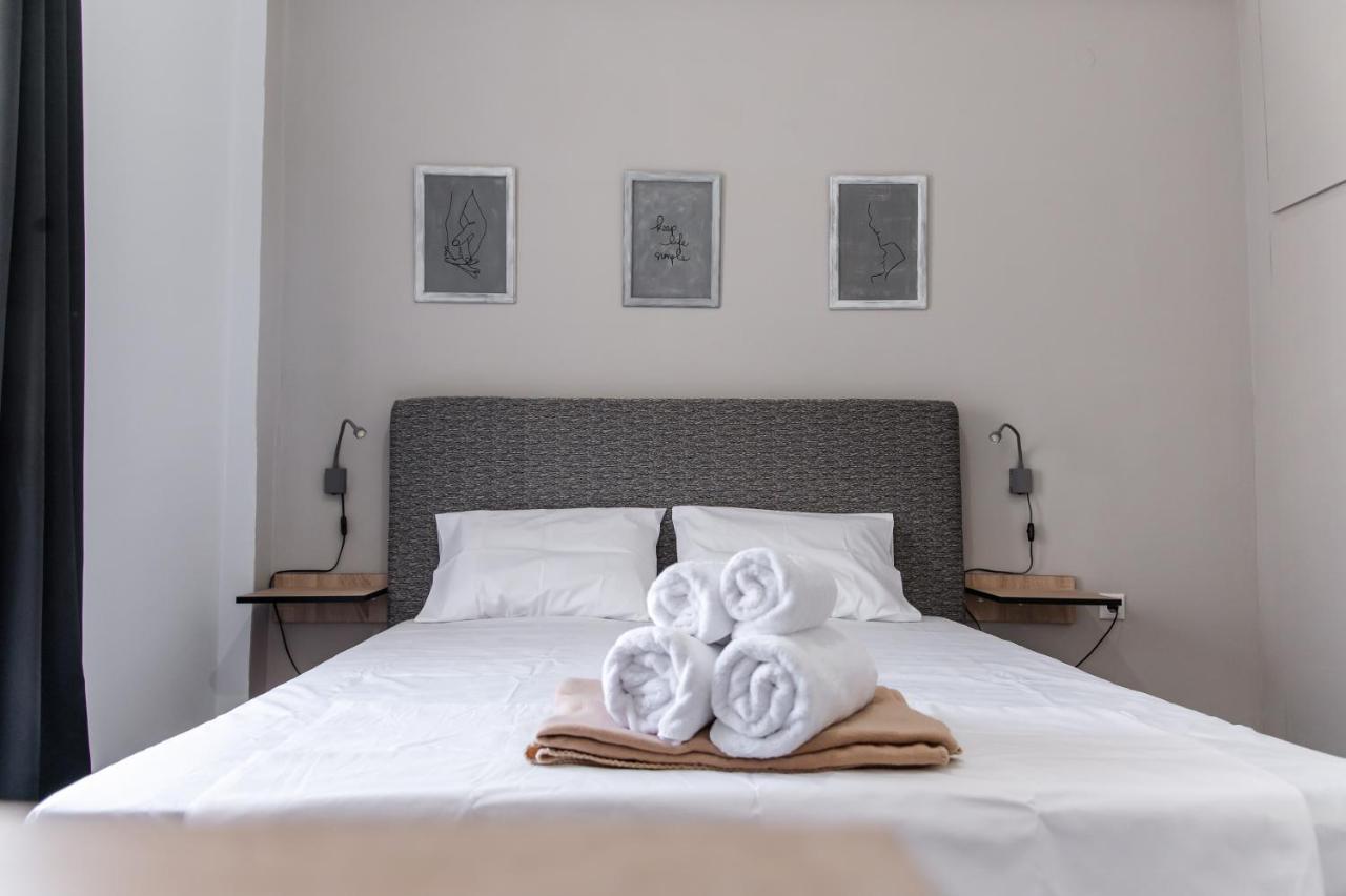 Minimalistic Apartment Petros Heraklion  Bagian luar foto
