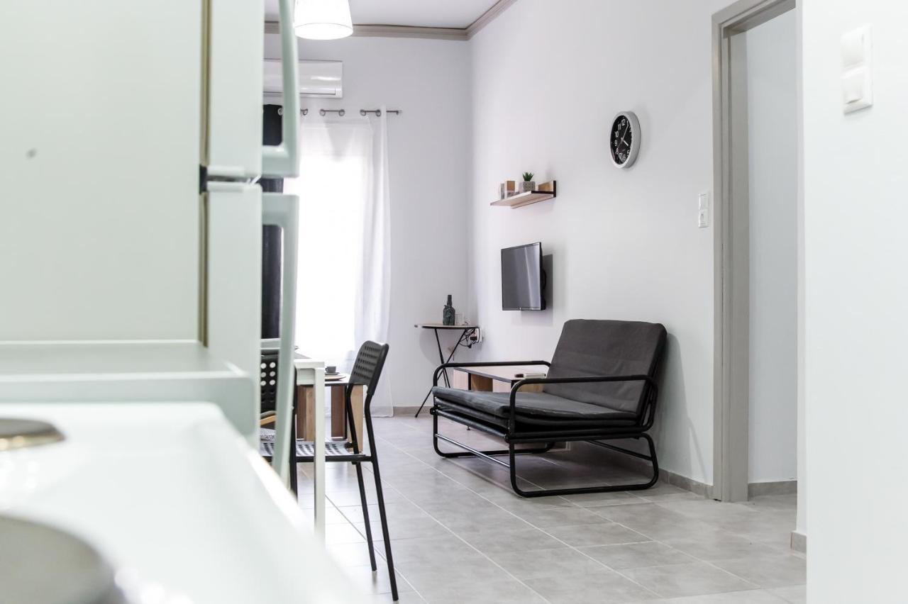 Minimalistic Apartment Petros Heraklion  Bagian luar foto