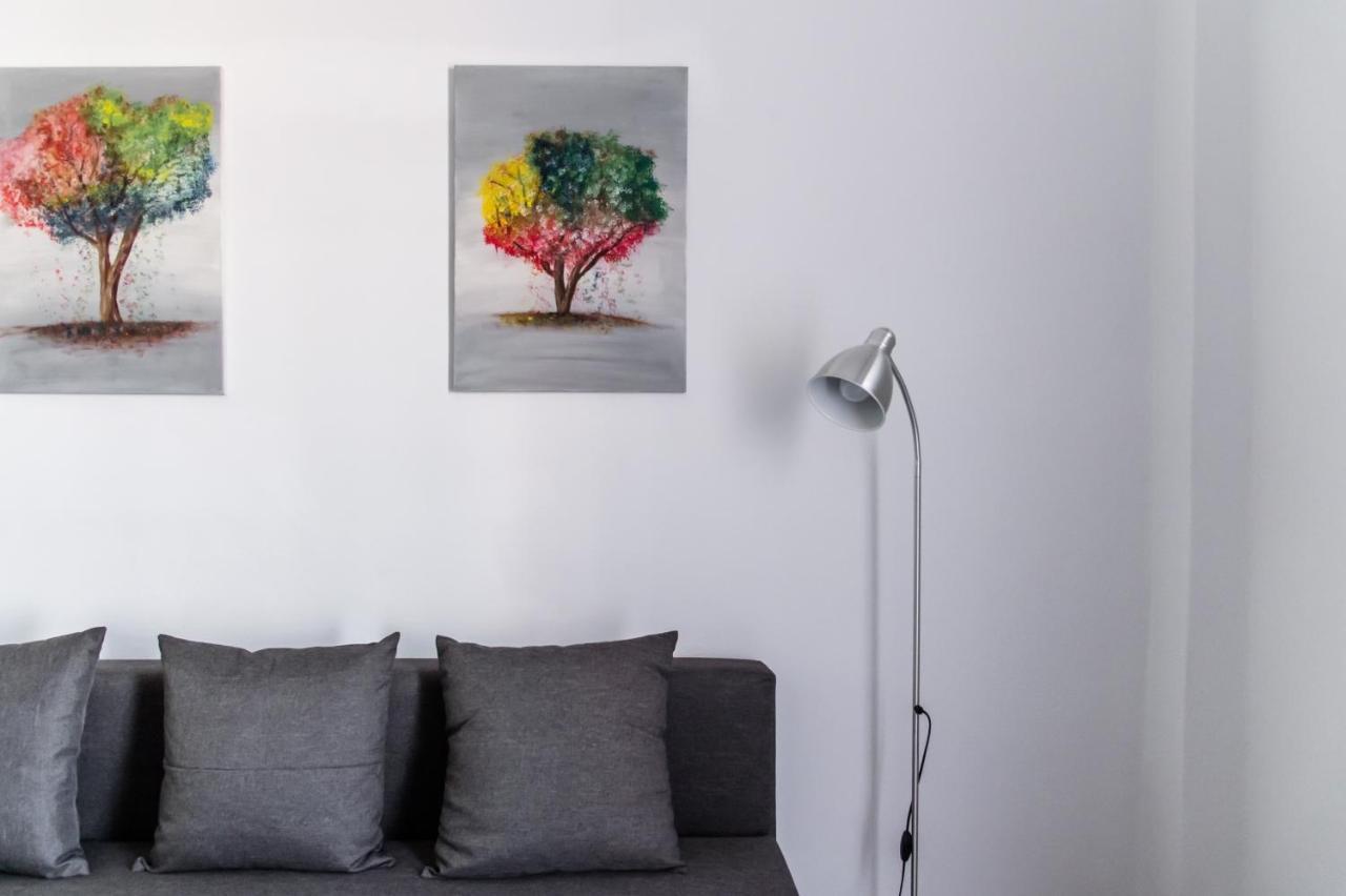 Minimalistic Apartment Petros Heraklion  Bagian luar foto
